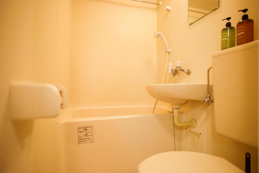 お風呂やトイレなどの水回りはコンパクトに。浴室乾燥機能付きです！