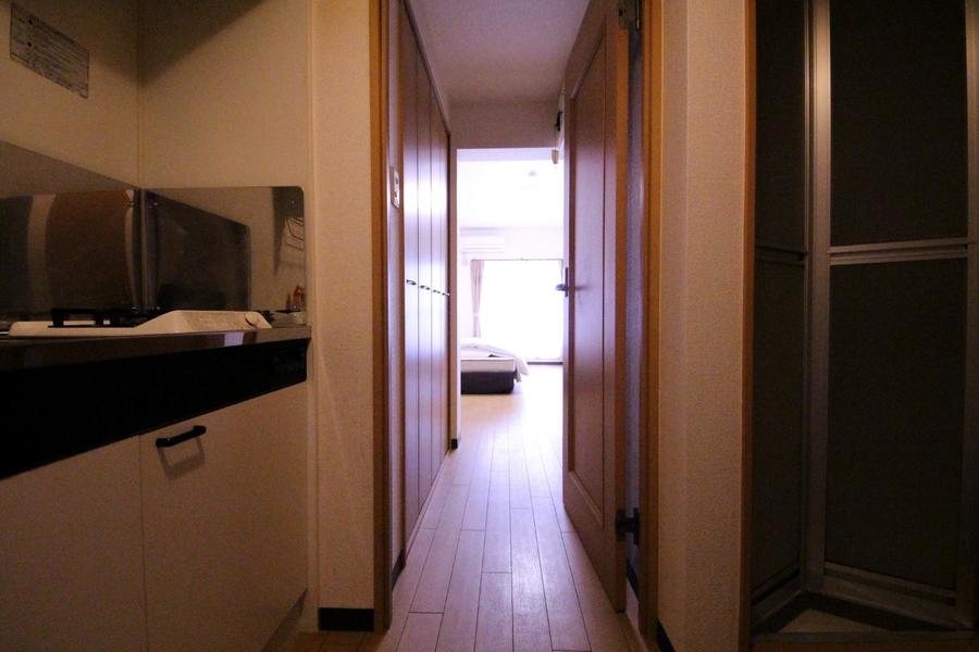 室内と廊下を仕切る扉は室温管理、プライバシー保護に役立ちます