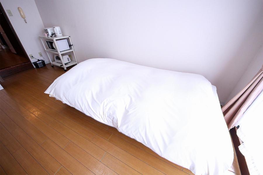 ベッドはシングルサイズをご用意しております
