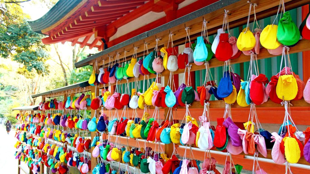 大宮の氷川神社で購入できるカラフルなふくろ絵馬