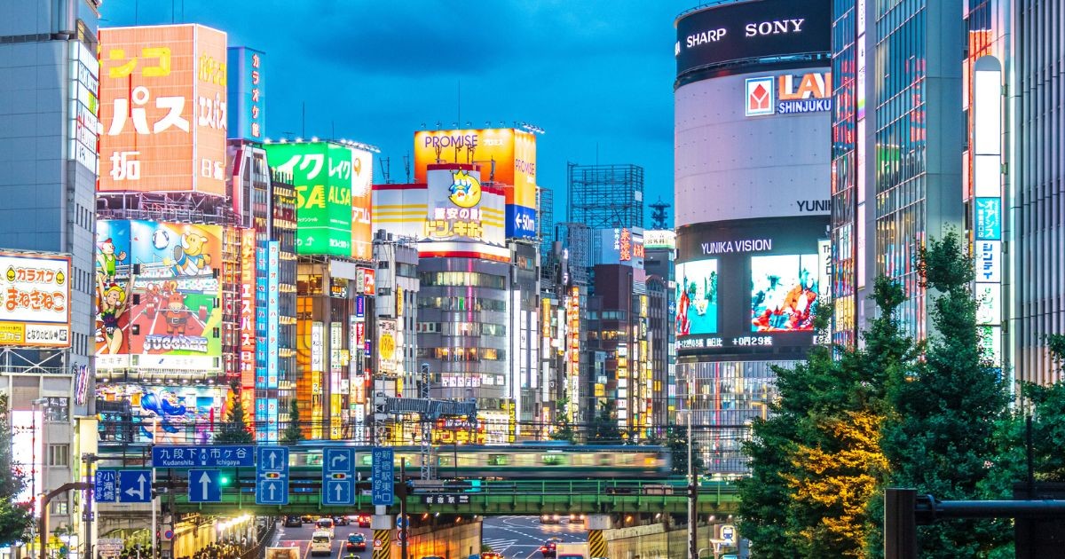 【新宿駅】「仕事」「遊び」に便利な新宿エリアの楽しみ方とは？長期滞在のポイント解説。