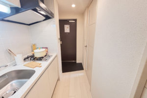 アットイン本町2　廊下・キッチン