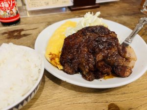 洋食 サル食堂の看板メニュー「トンテキ」