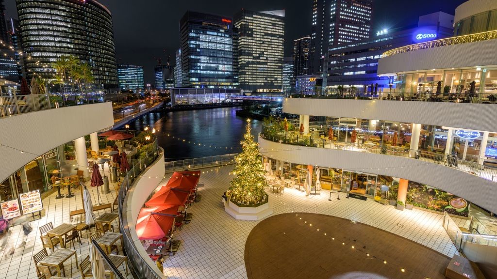  横浜ベイクォーター