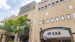 JR芦屋駅と大丸