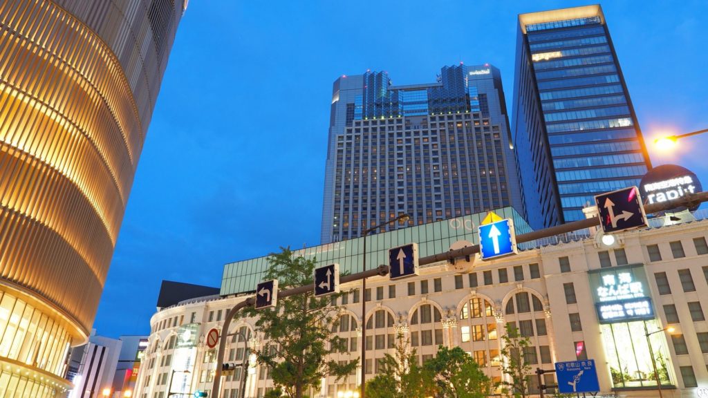 難波駅の日暮れ