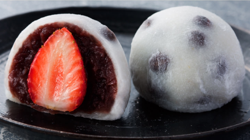 大角玉屋のいちご豆大福