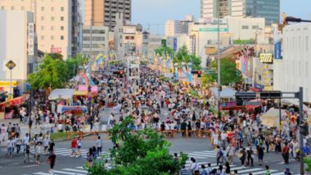 ぎんざ通りでの七夕祭りの様子