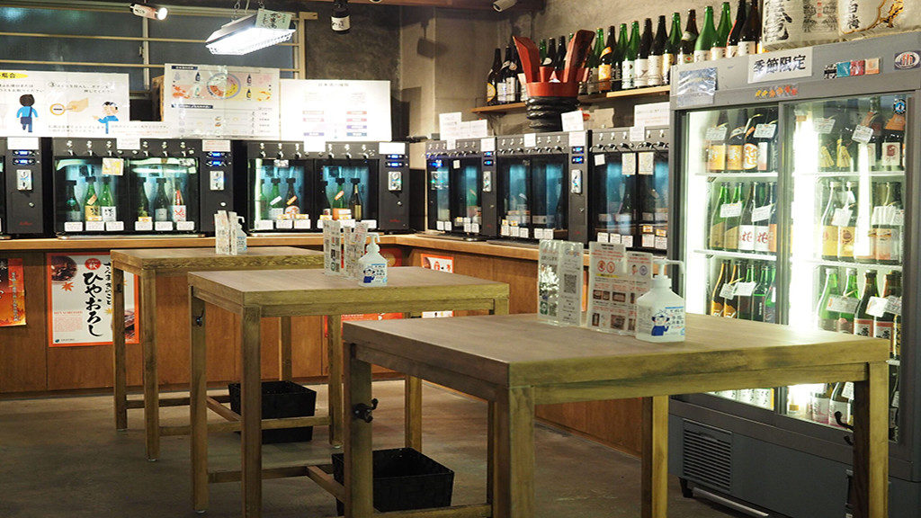 酒の旭屋店内　試飲スペース