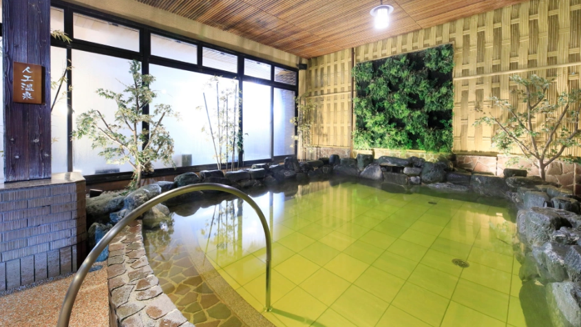 おふろの王様の人工温泉の様子