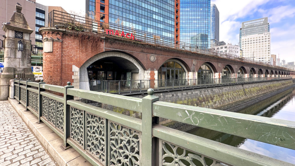 今はリノベーションされて様々なショップが入る旧万世橋駅